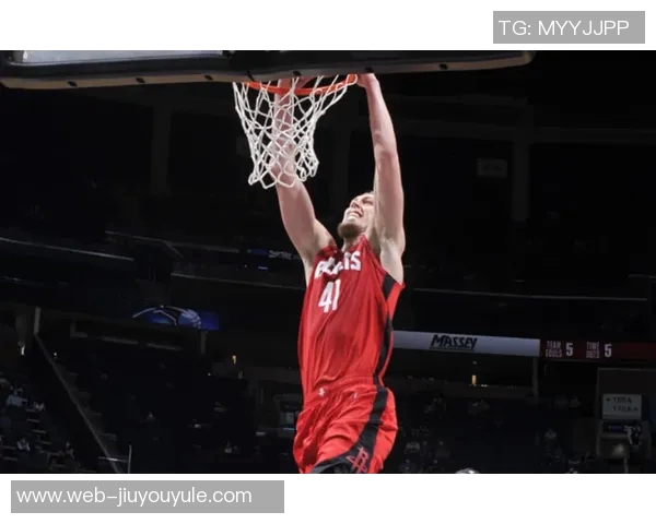 小迈克尔波特半场表现惊艳8中6三分3中3独揽18分助力球队争胜 小迈克尔波特半场表现惊艳8中6三分3中3独揽18分助力球队争胜